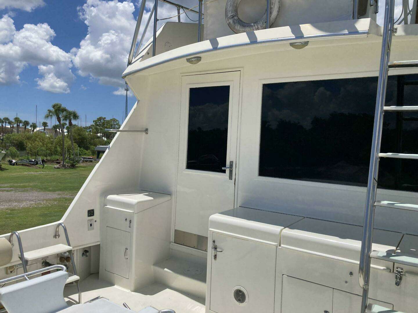 1985 Hatteras Sport Fish - Image 6