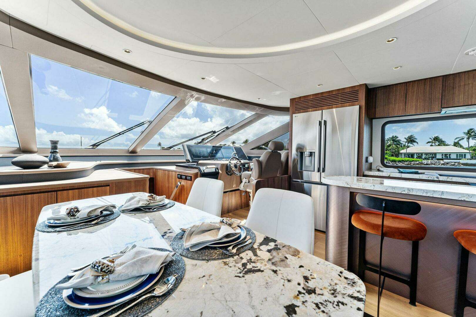2024 Aquitalia Yachts Flybridge - Image 16