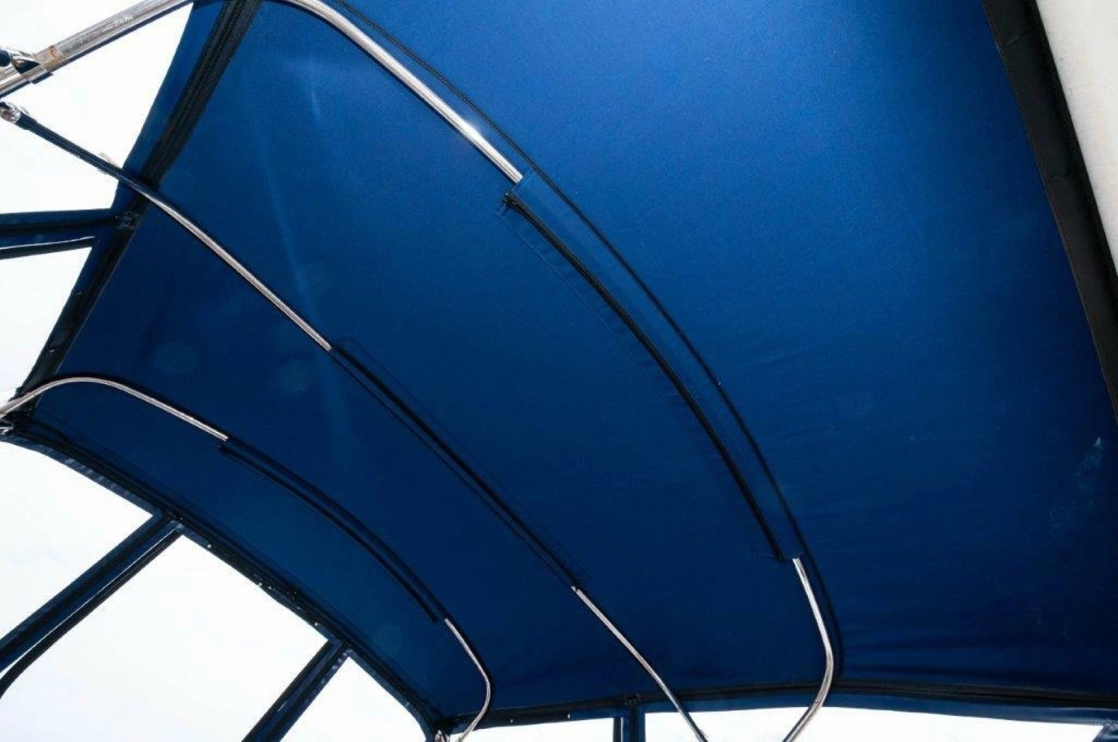 2002 Carver 444 Cockpit Motor Yacht - Image 30