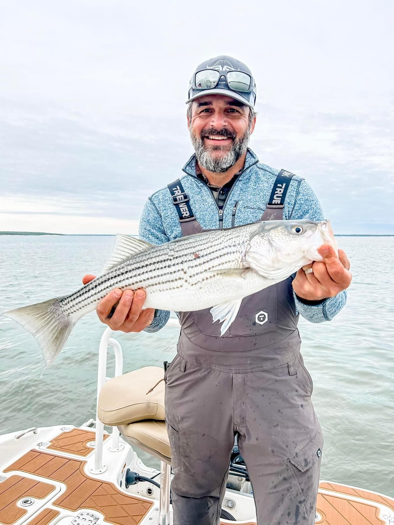 2019 NauticStar 251 Hybrid - 16
