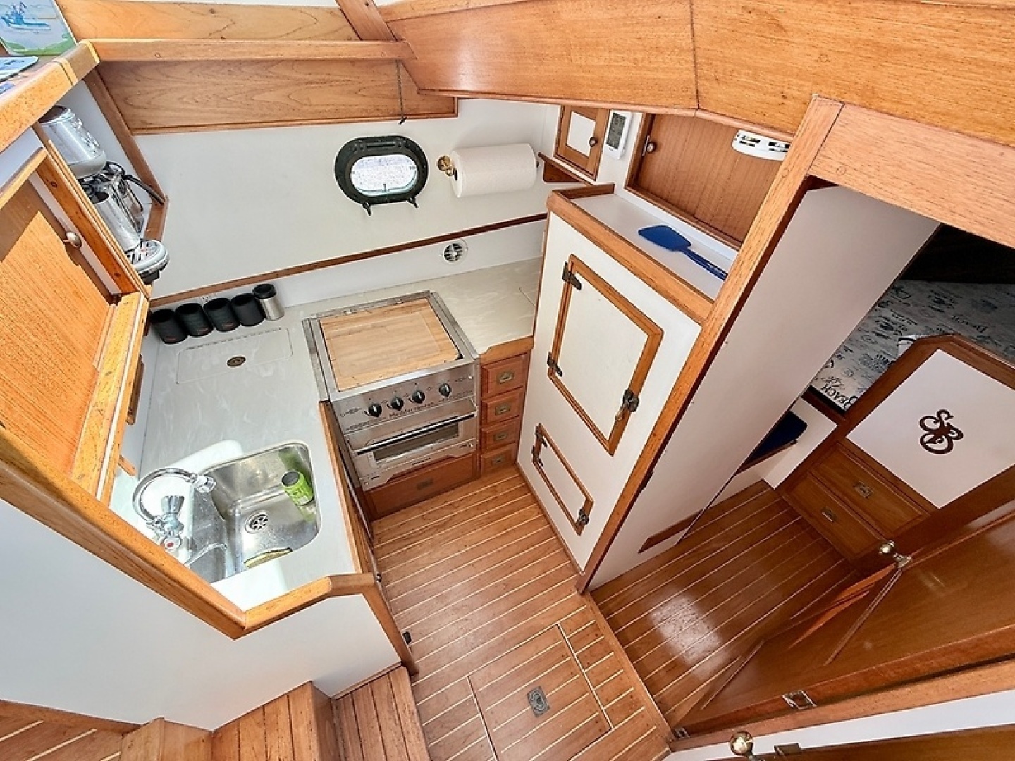1993 Shannon Custom Downeast 36 - Image 35
