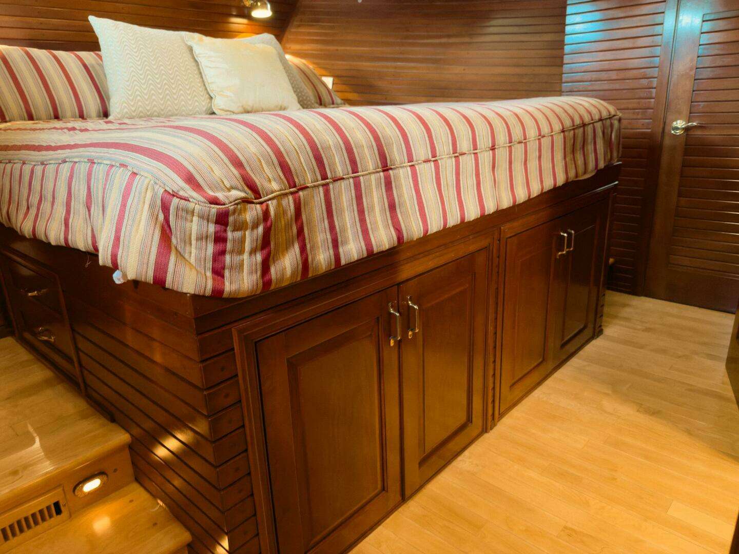 2002 Trawler Custom Aluminum - Image 45