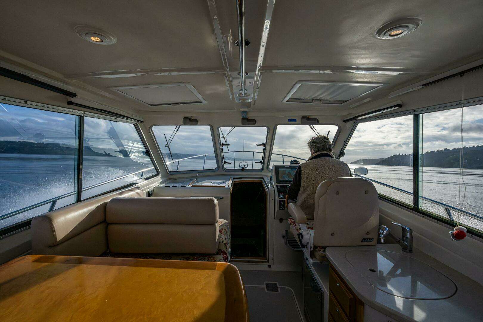 2008 Back Cove 33 - Image 9