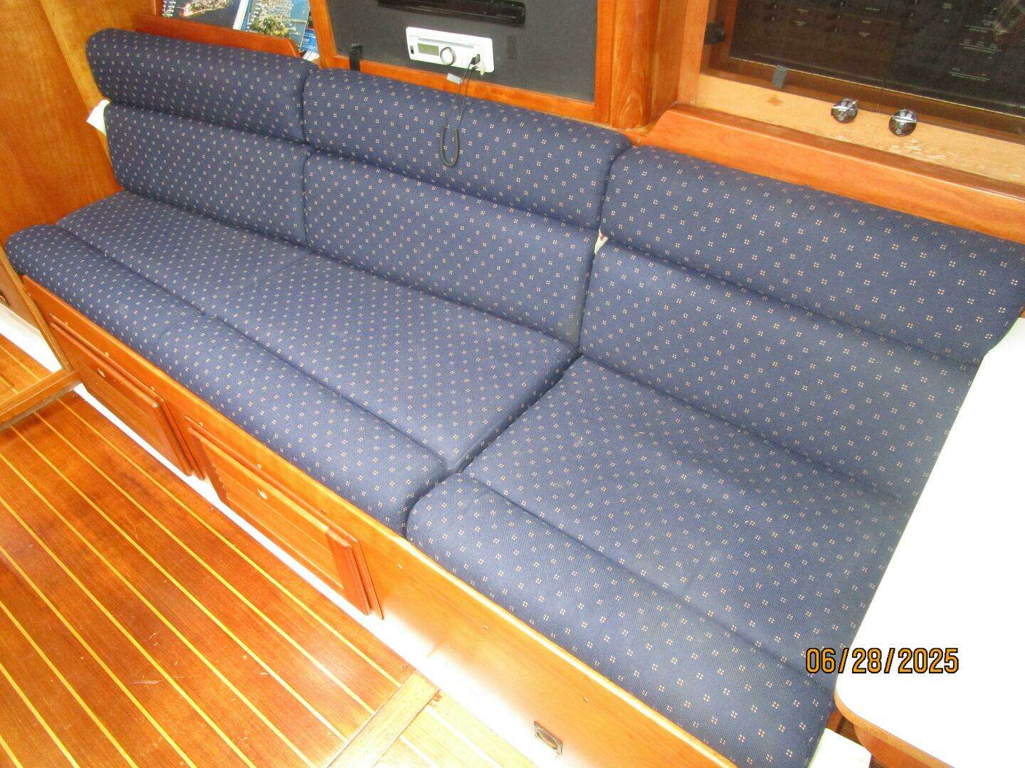 1995 Freedom 40/40 - Image 45
