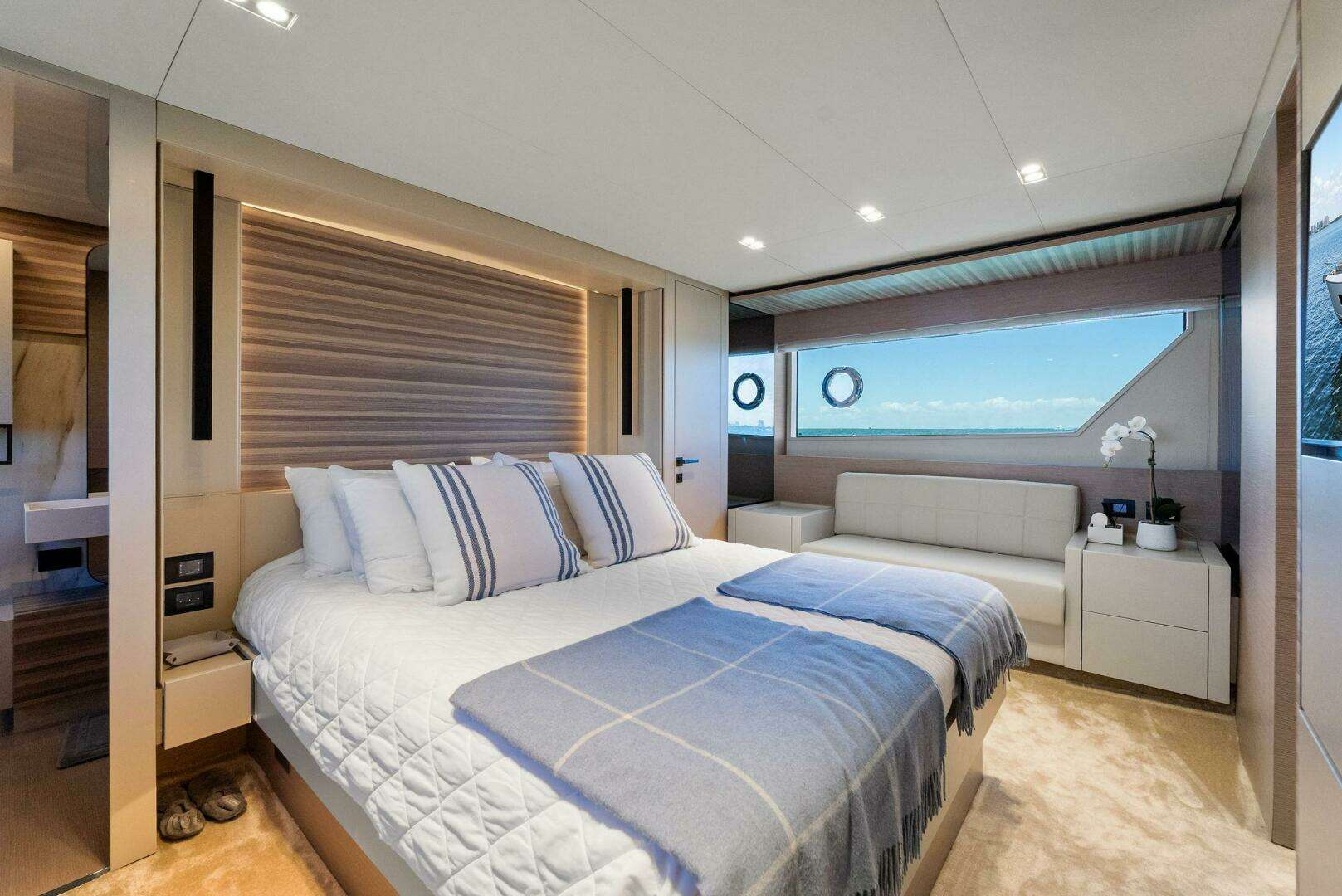 2023 Ferretti Yachts 670 - Image 67