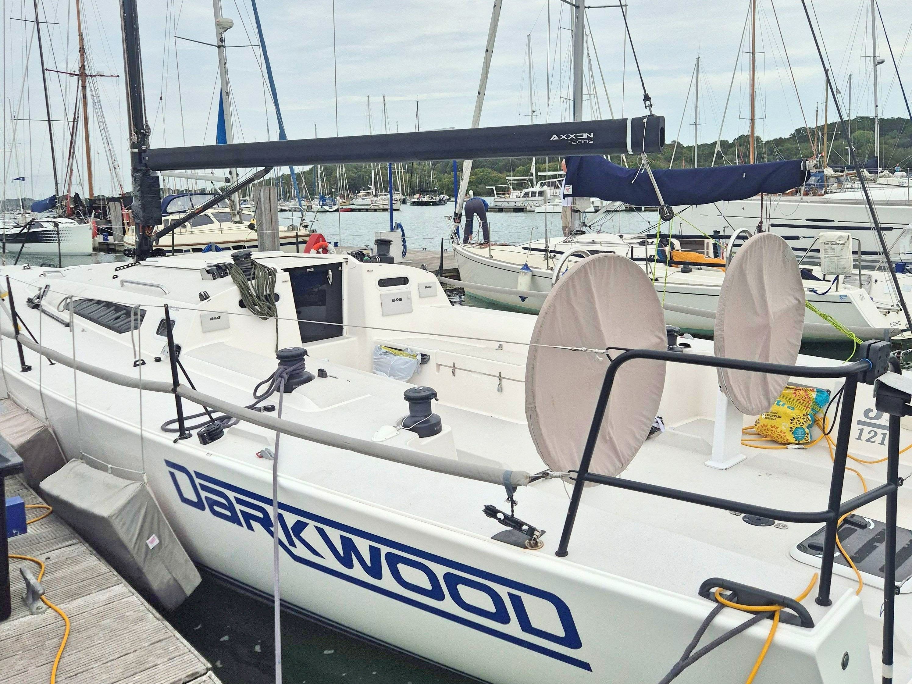 2019 J Boats J/121
