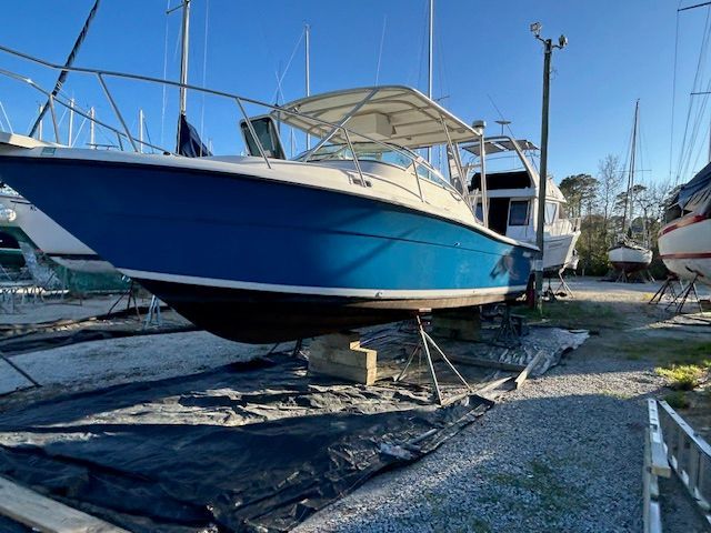 1993 Pursuit 2655 Tiara - 2