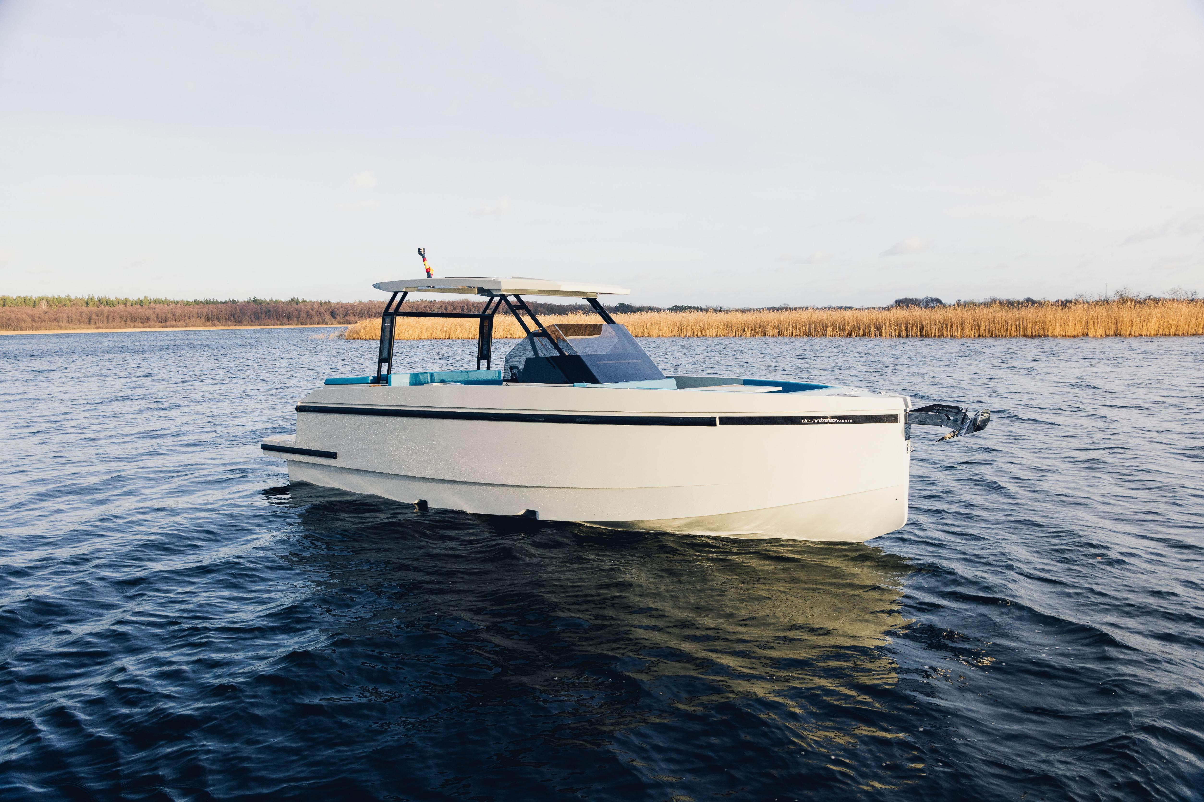 2027 De Antonio Yachts D29