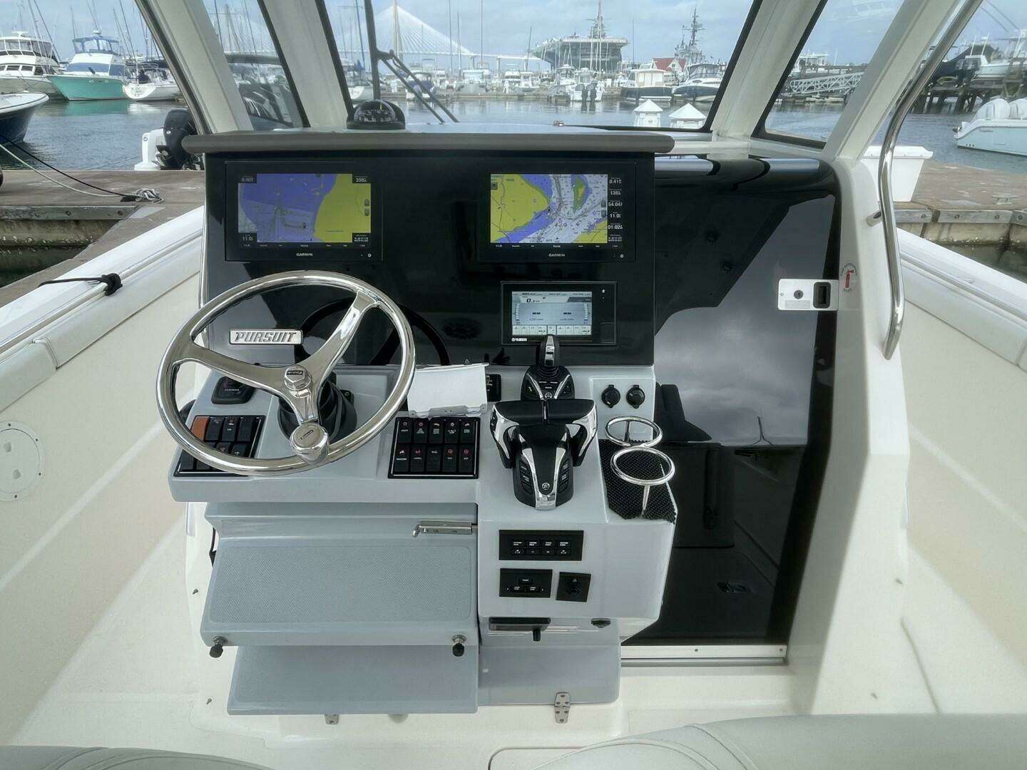 2021 Pursuit S 328 Sport - Image 11