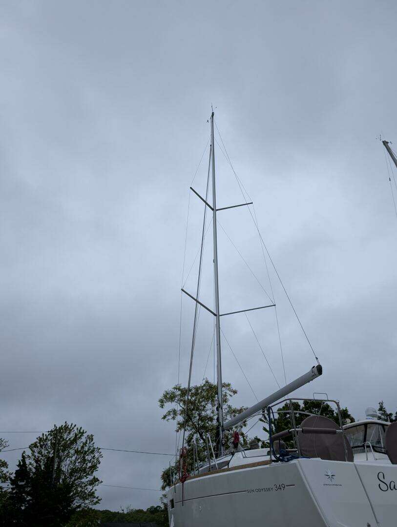 2021 Jeanneau Sun Odyssey 349 - Image 15