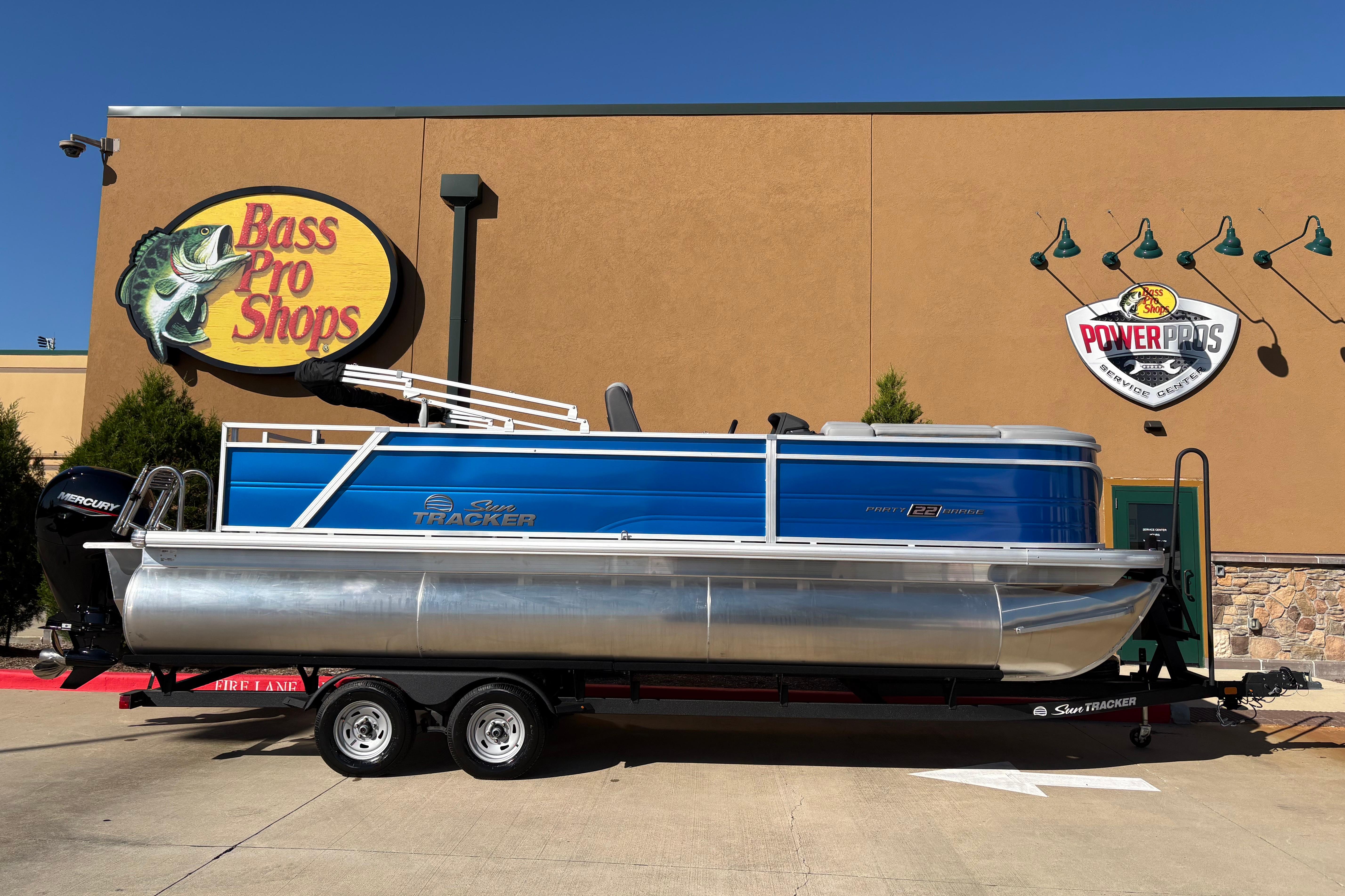 2026 Sun Tracker Party Barge 22 RF XP3