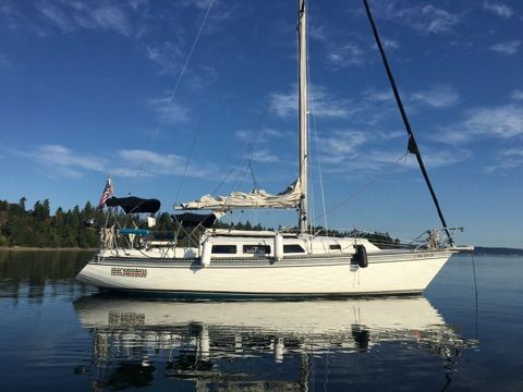 1982 Newport 33