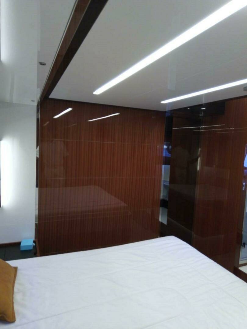2019 Riva — - Image 30