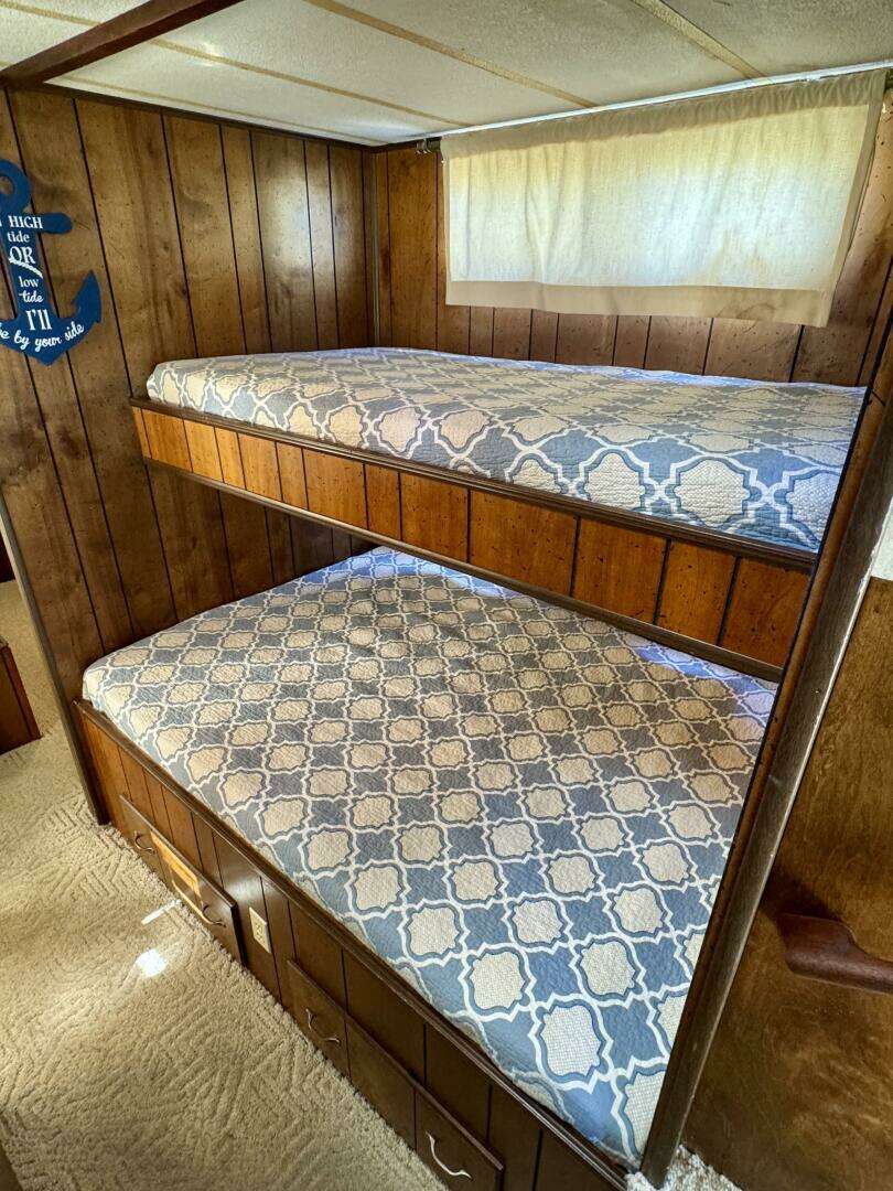 1977 Sumerset 14 x 58 Aluminum Hull Houseboat with Catwalks - Image 47