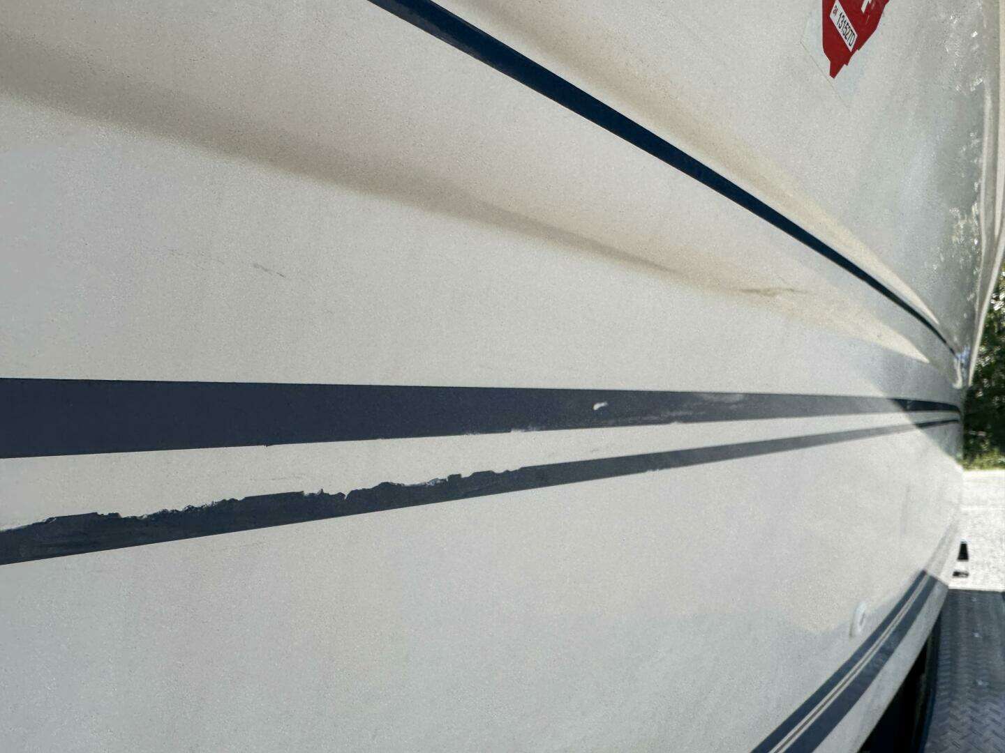 1999 Sea Ray 215 Express Cruiser - Image 201