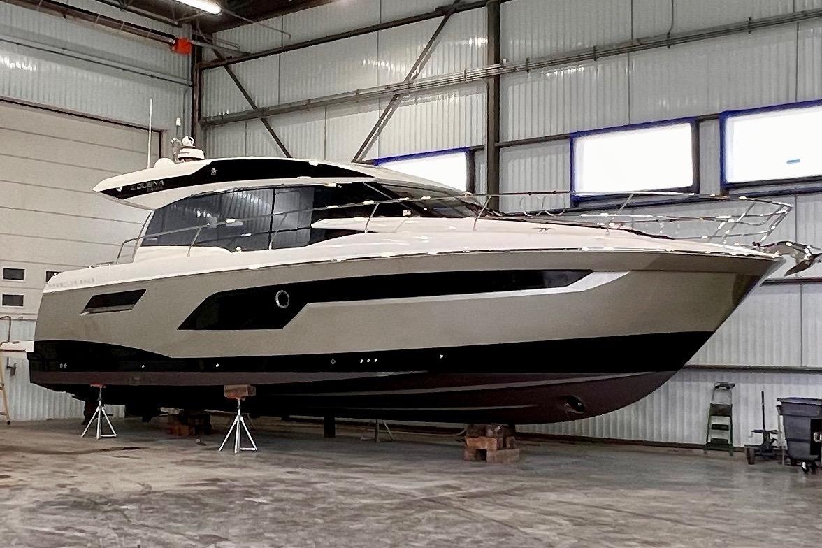 2018 Prestige 520
