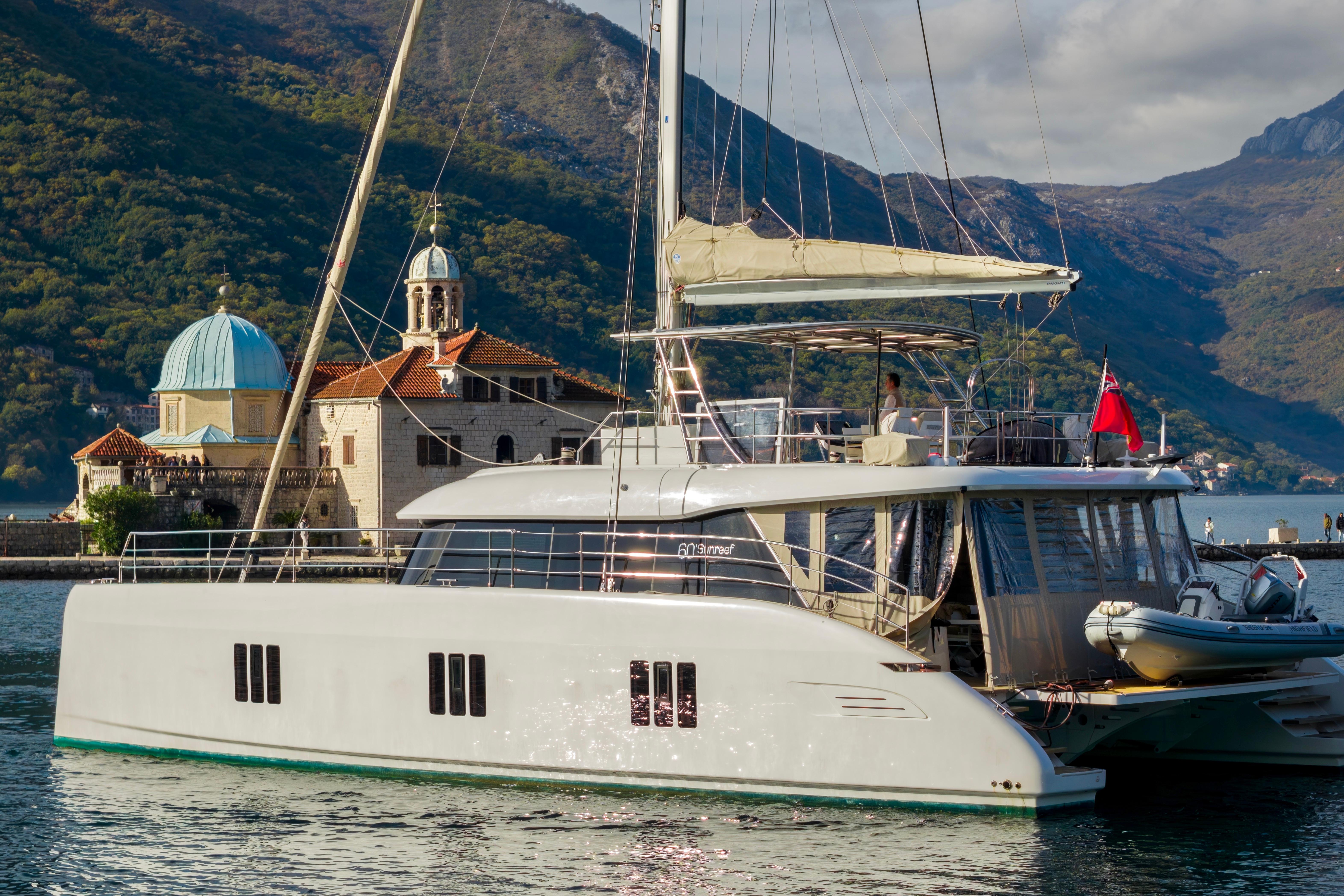 2023 Sunreef 60