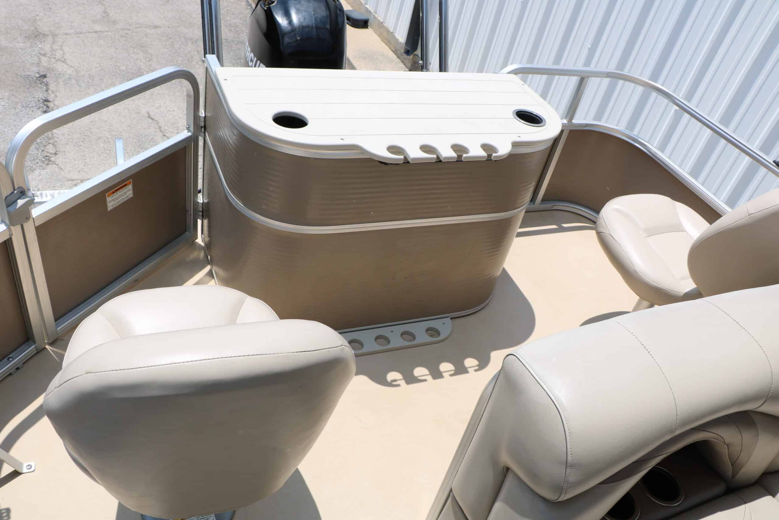 2011 Starcraft Stardeck 226 CRUISE N FISH - 19