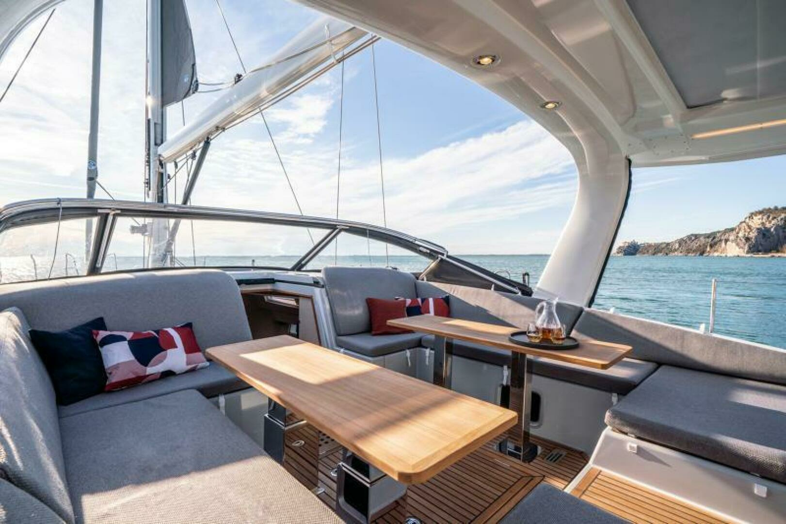 2026 Jeanneau Jeanneau Yachts 65 - Image 15