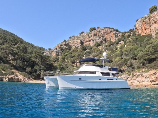 2010 Fountaine Pajot Cumberland 46