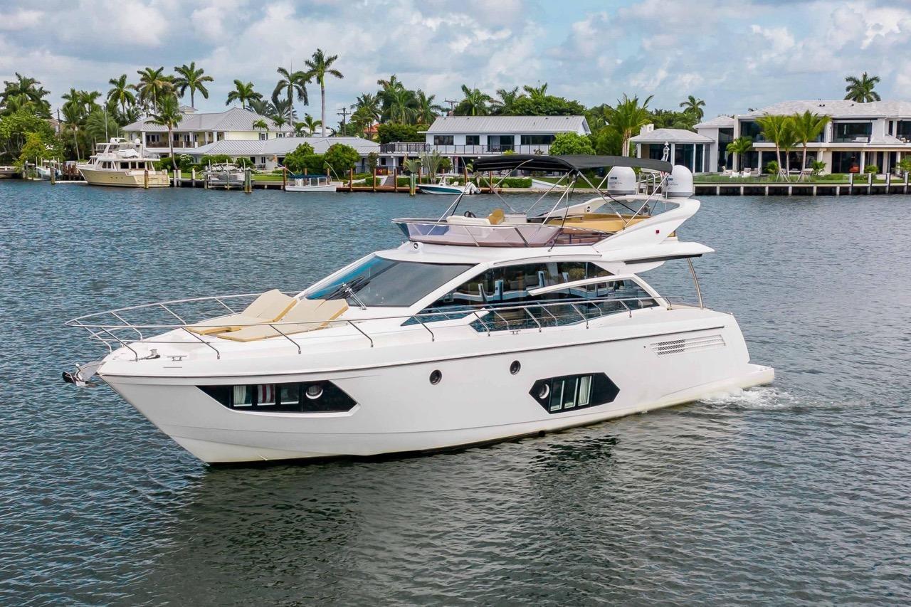 2015 Absolute 56 Fly