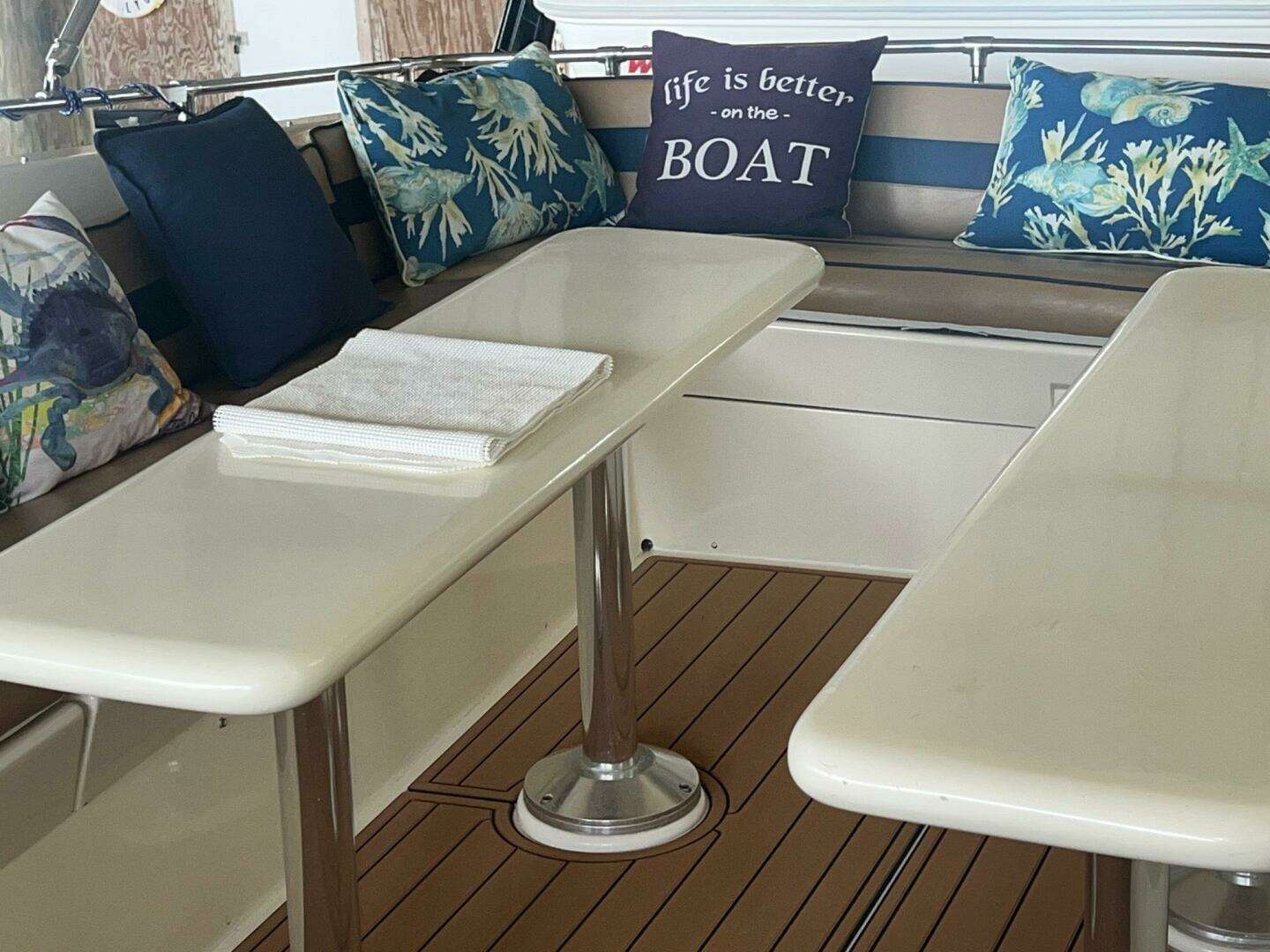 1988 Hatteras Motor Yacht - Image 111