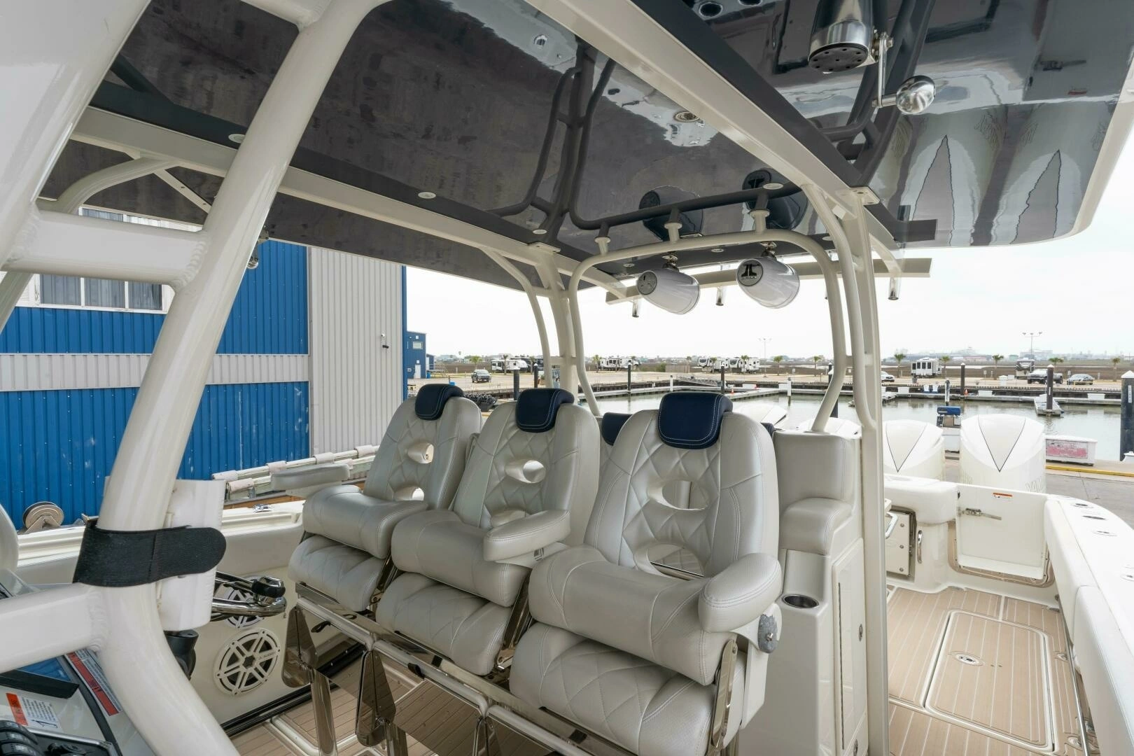2018 HCB 4200 Siesta - Image 4