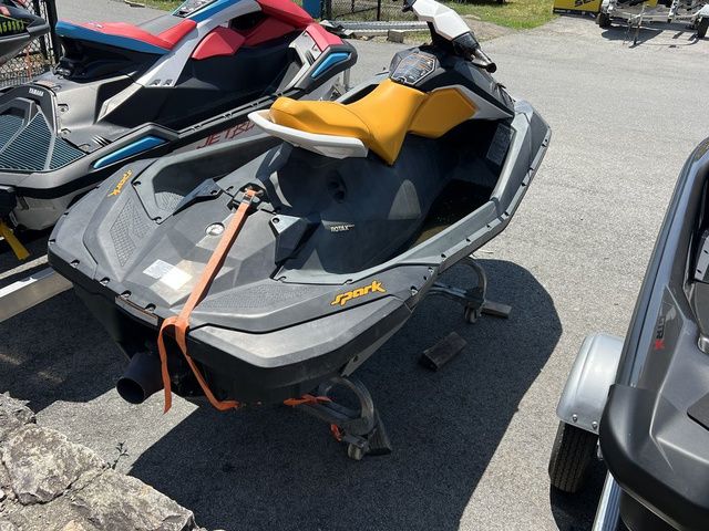 2018 Sea-Doo Spark 2-Up Rotax 900 HO ACE - 4