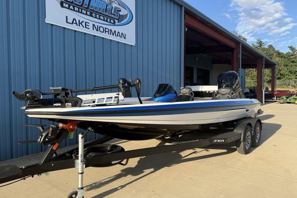 2026 Skeeter ZXR19 SE boat on trailer at Lake Norman marine center.