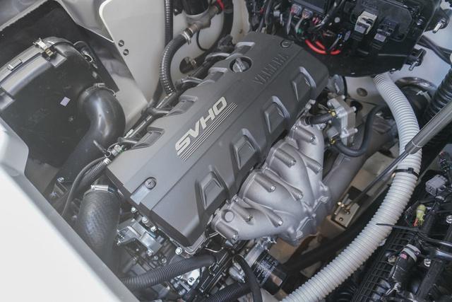 2025 Yamaha Boats 255XD - 22
