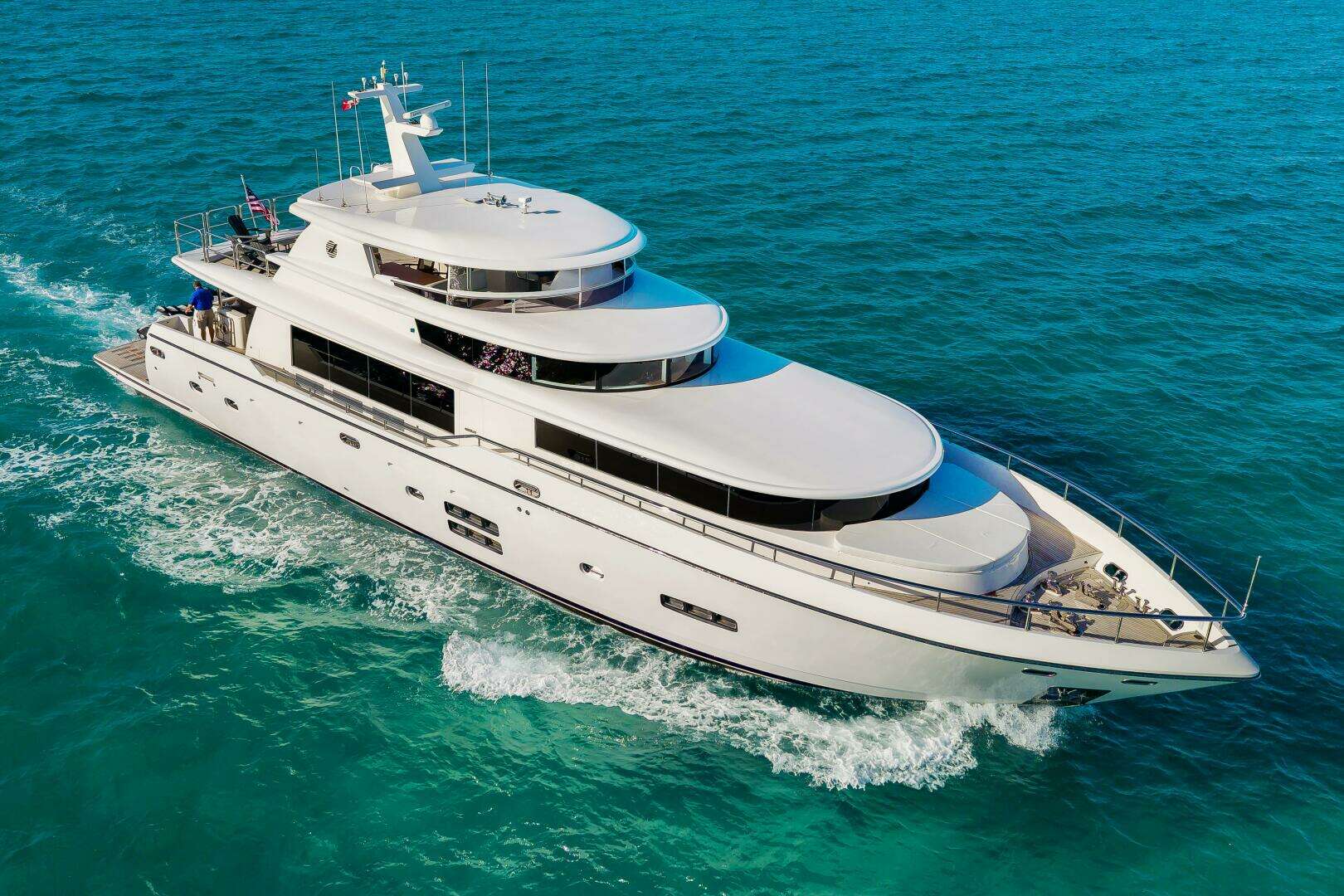 2017 Johnson 93 Flybridge - Image 8