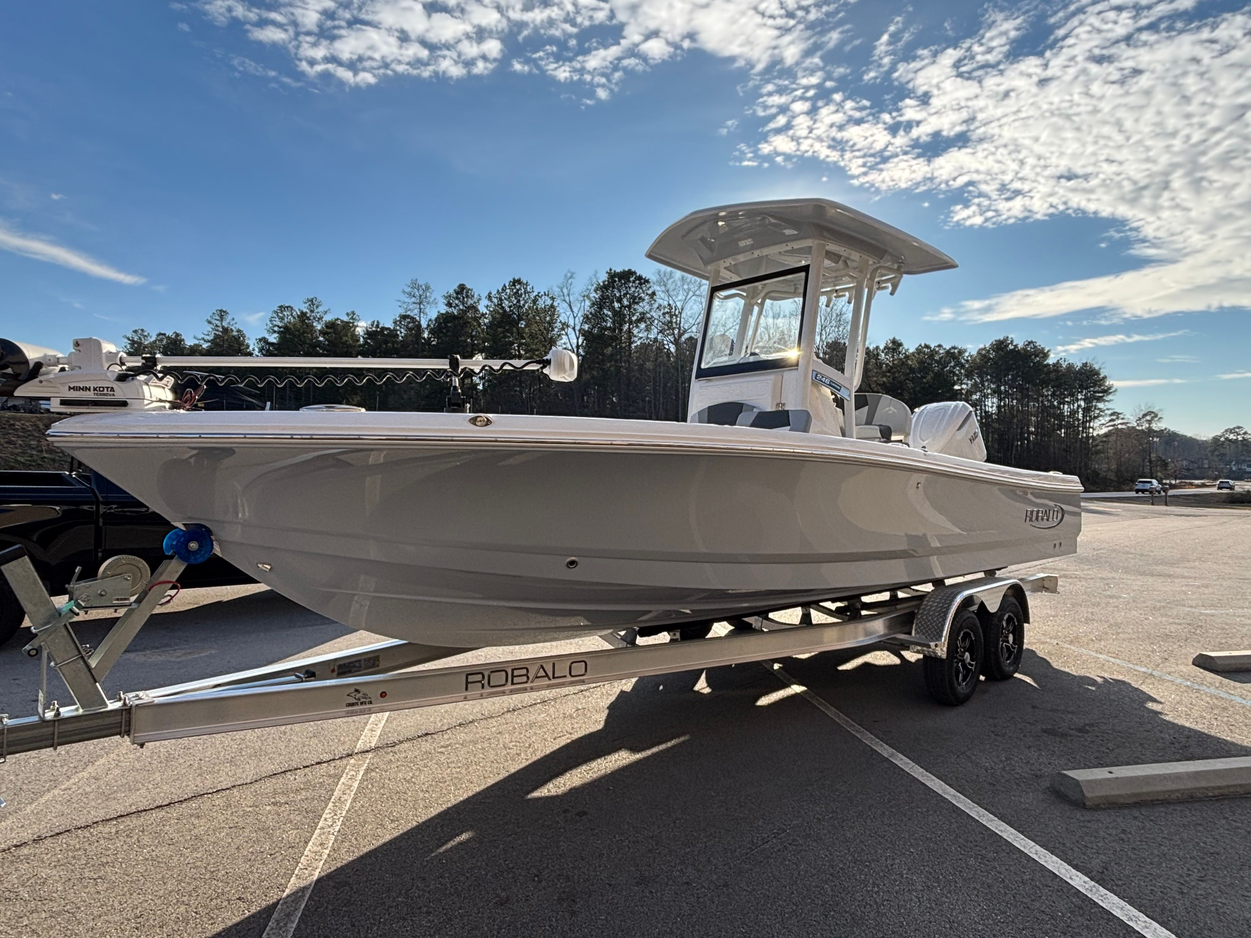 2026 ROBALO 246 CAYMAN - Image 4