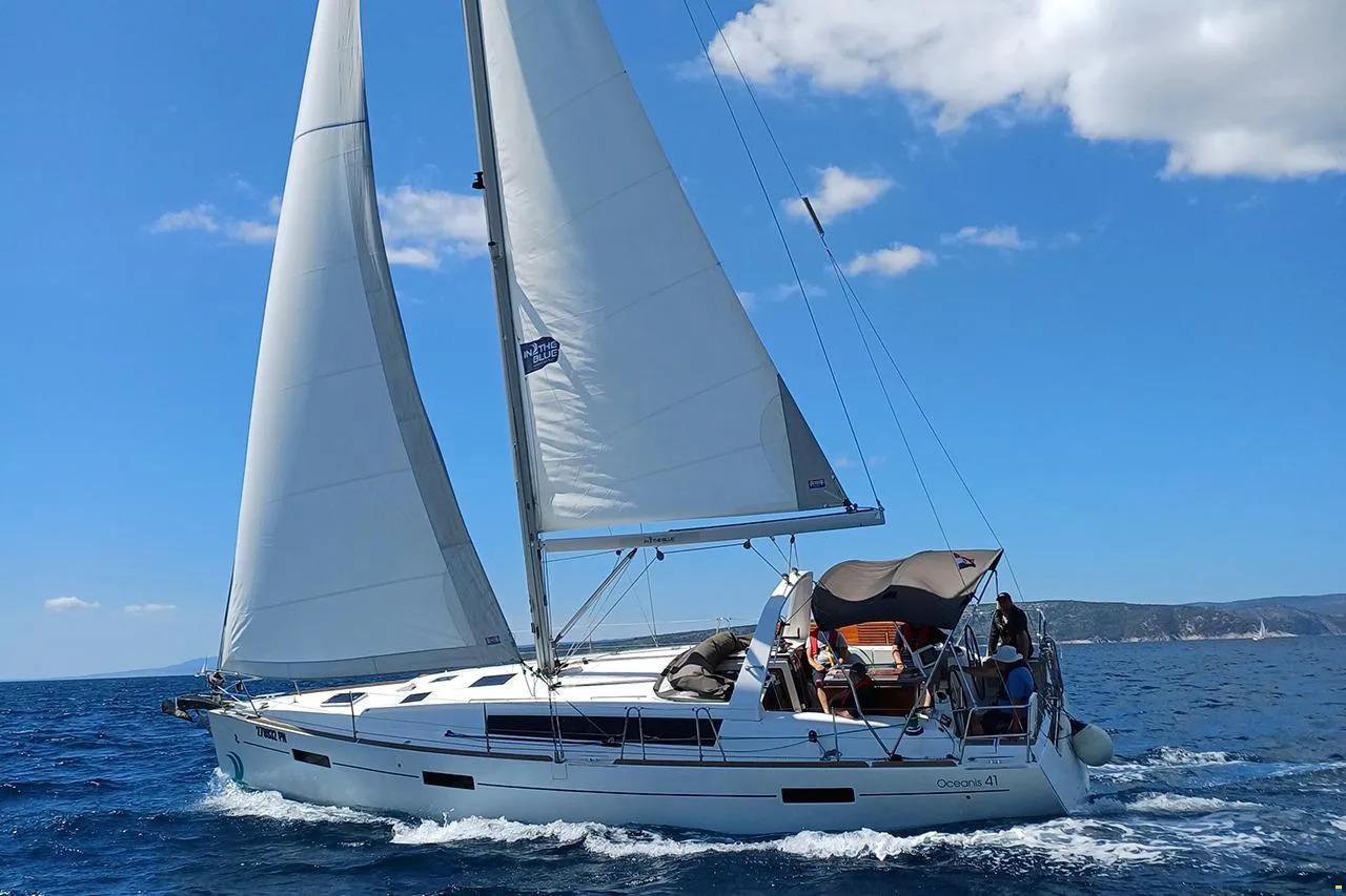 2014 Beneteau Oceanis 41.1