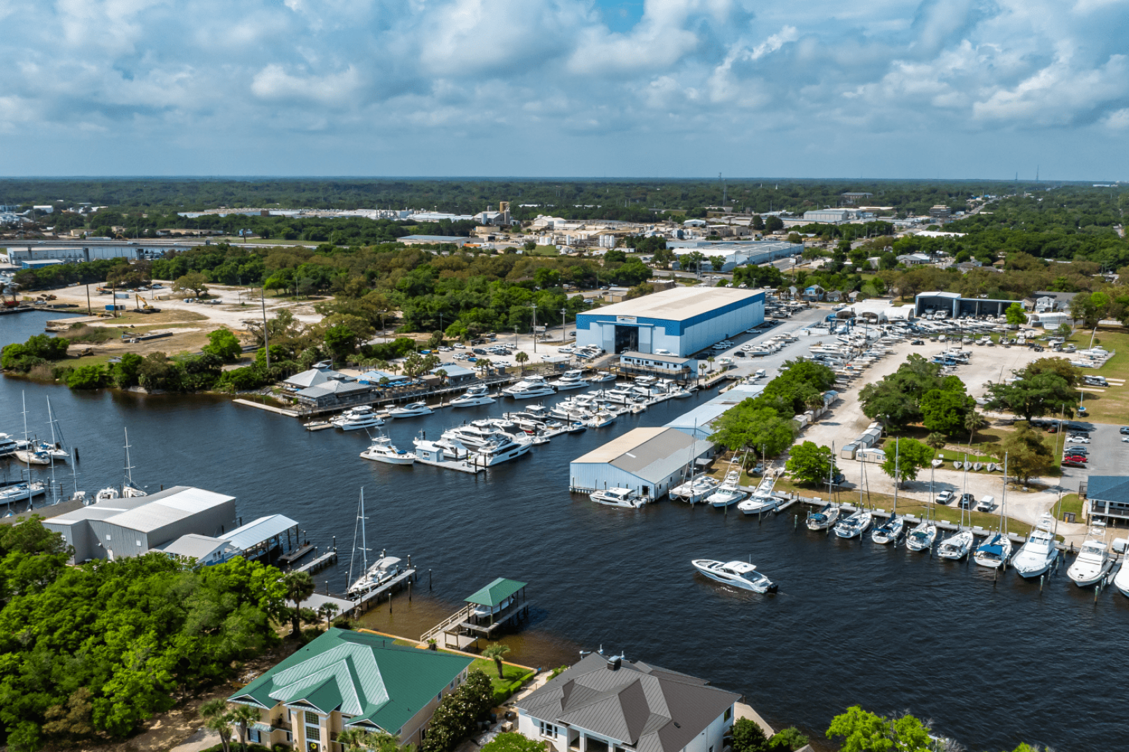 2025 Cruisers Yachts 50 GLS - Image 62