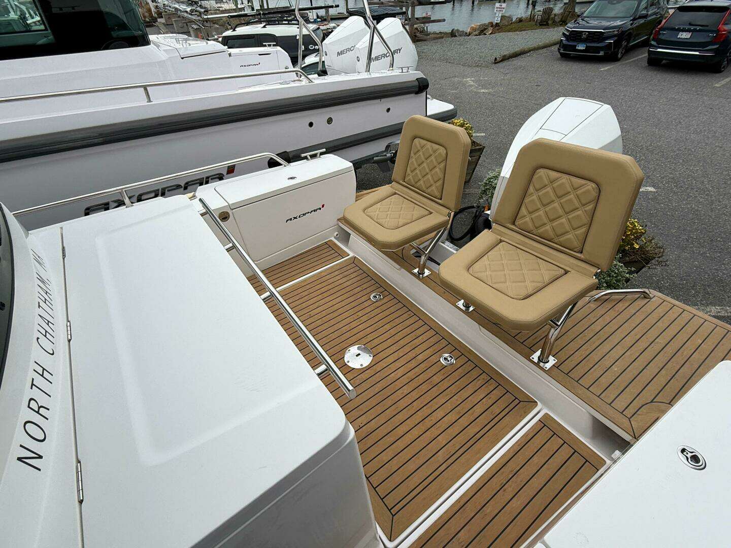 2020 Axopar 28 Cabin w/Wet Bar - Image 12