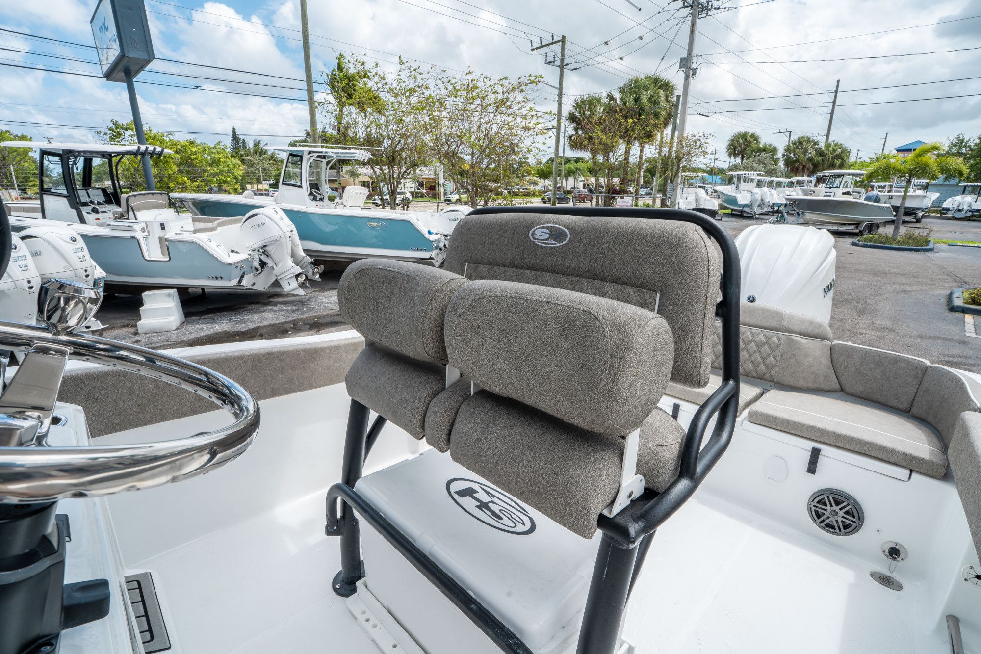 2026 Sea Hunt Ultra 235 SE - 15