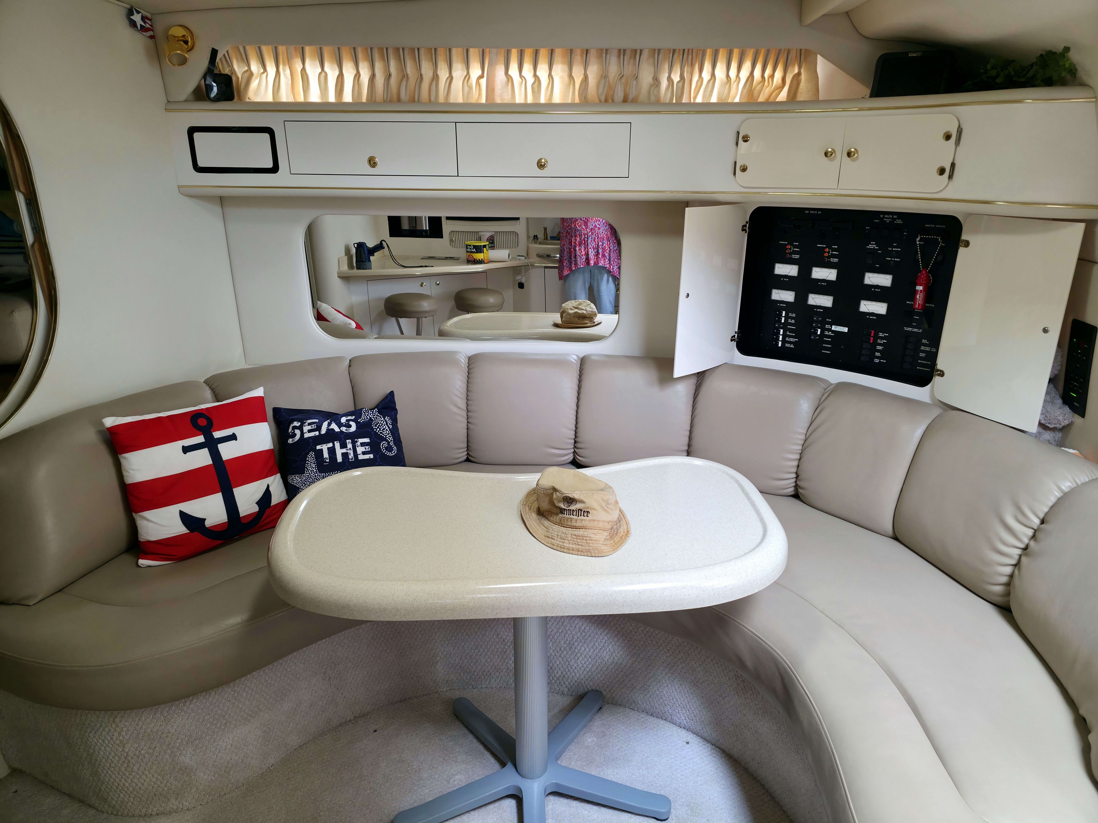 1998 Sea Ray 400 Express Cruiser - 18