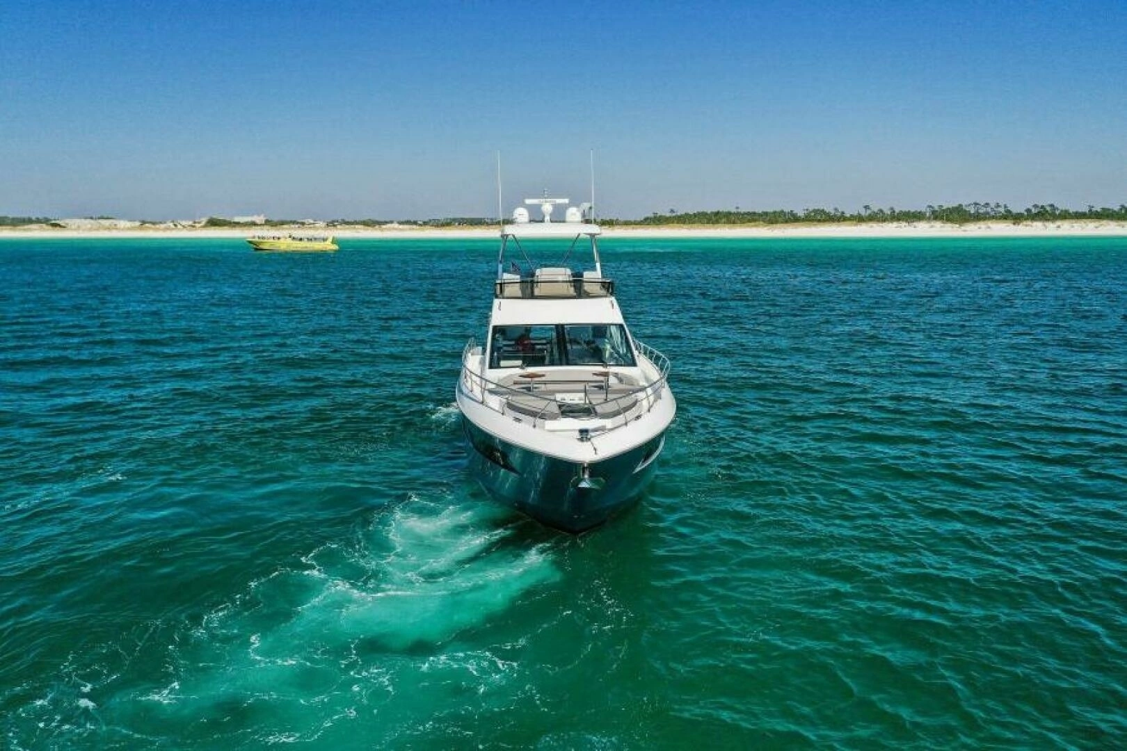 2023 Cruisers Yachts 60 Cantius Fly - Image 62