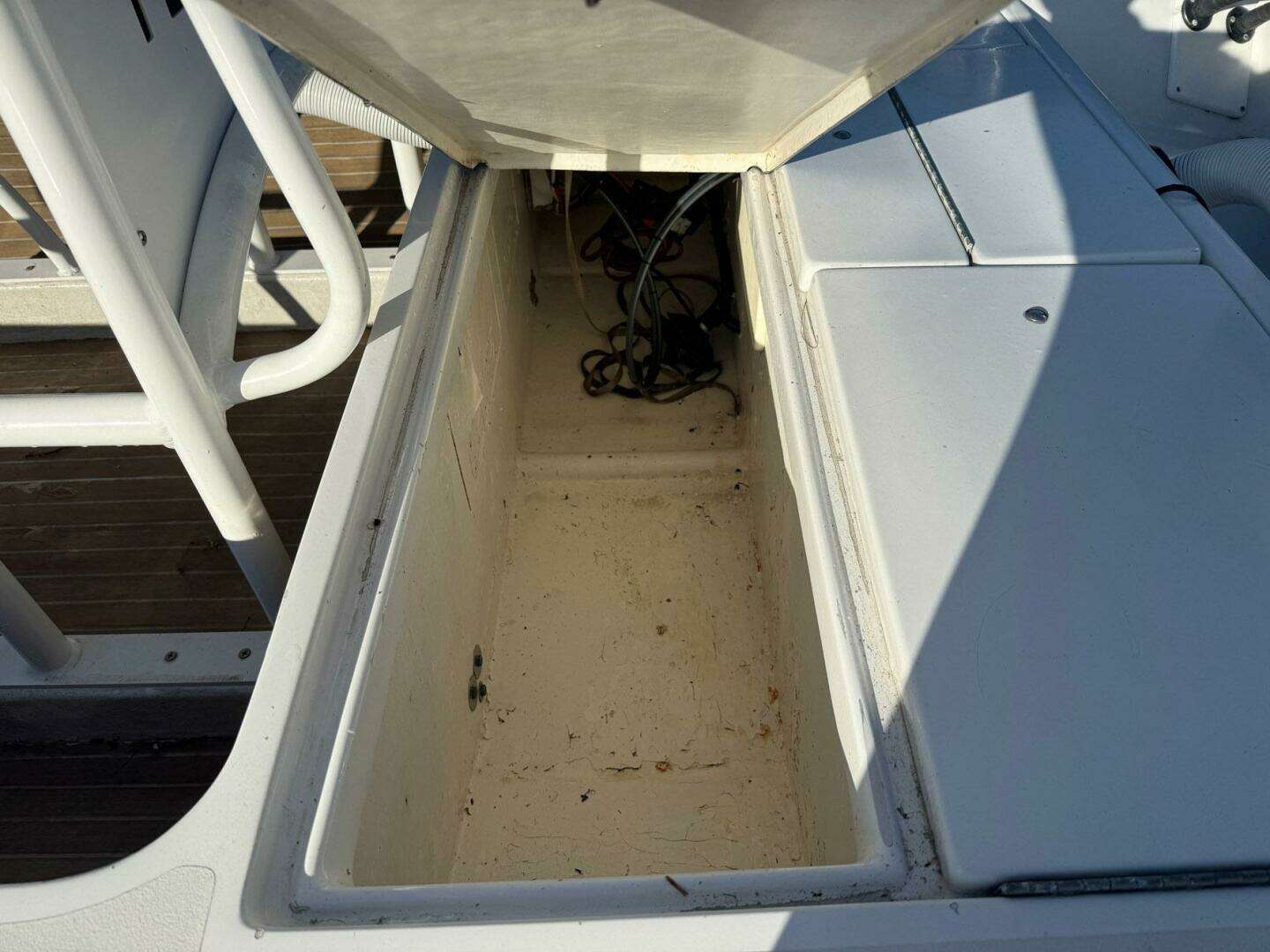 1986 Dolphin 18 Skiff - Image 6