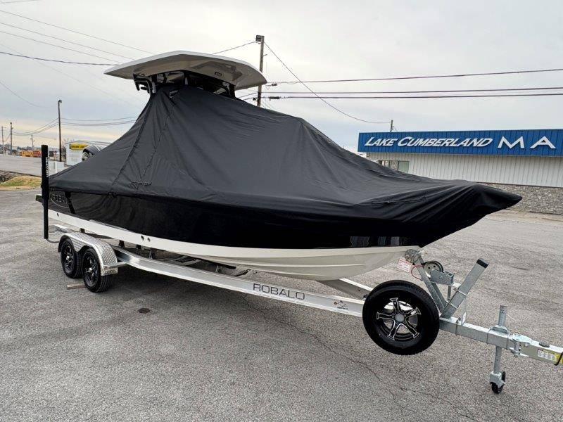 2025 Robalo 226 Cayman - 101
