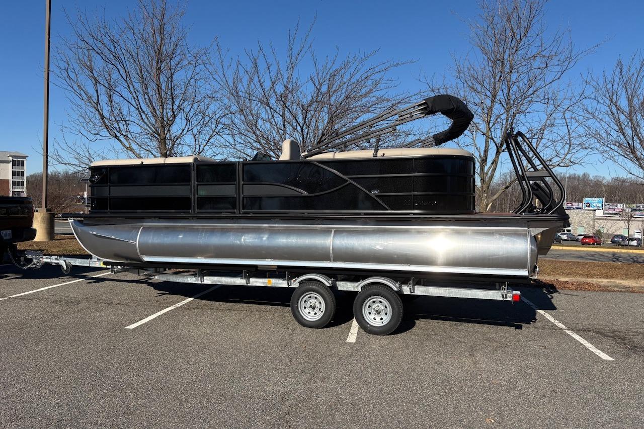 2026 Bentley Pontoons Legacy 223 Navigator