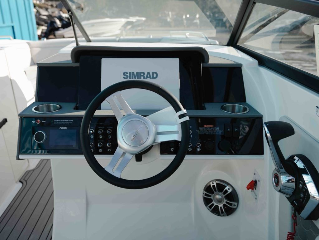 2025 Sea Ray SDX 290 - 8