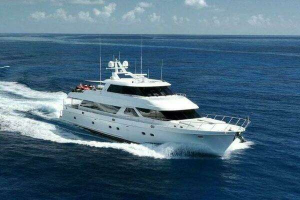 2008 Ocean Alexander 100 Skylounge Megayacht