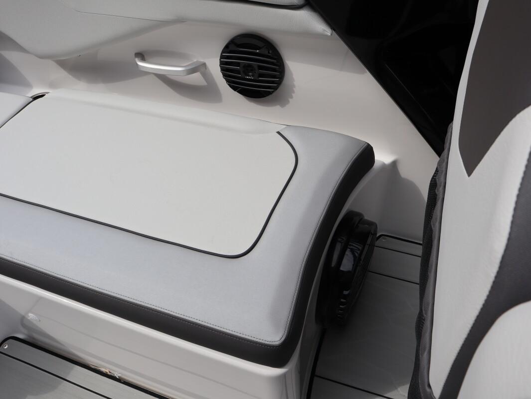 2025 Yamaha Boats 252XE - 19