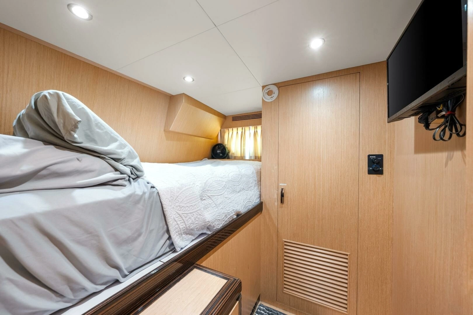 2010 Ocean Alexander 83 Motor Yacht - Image 58