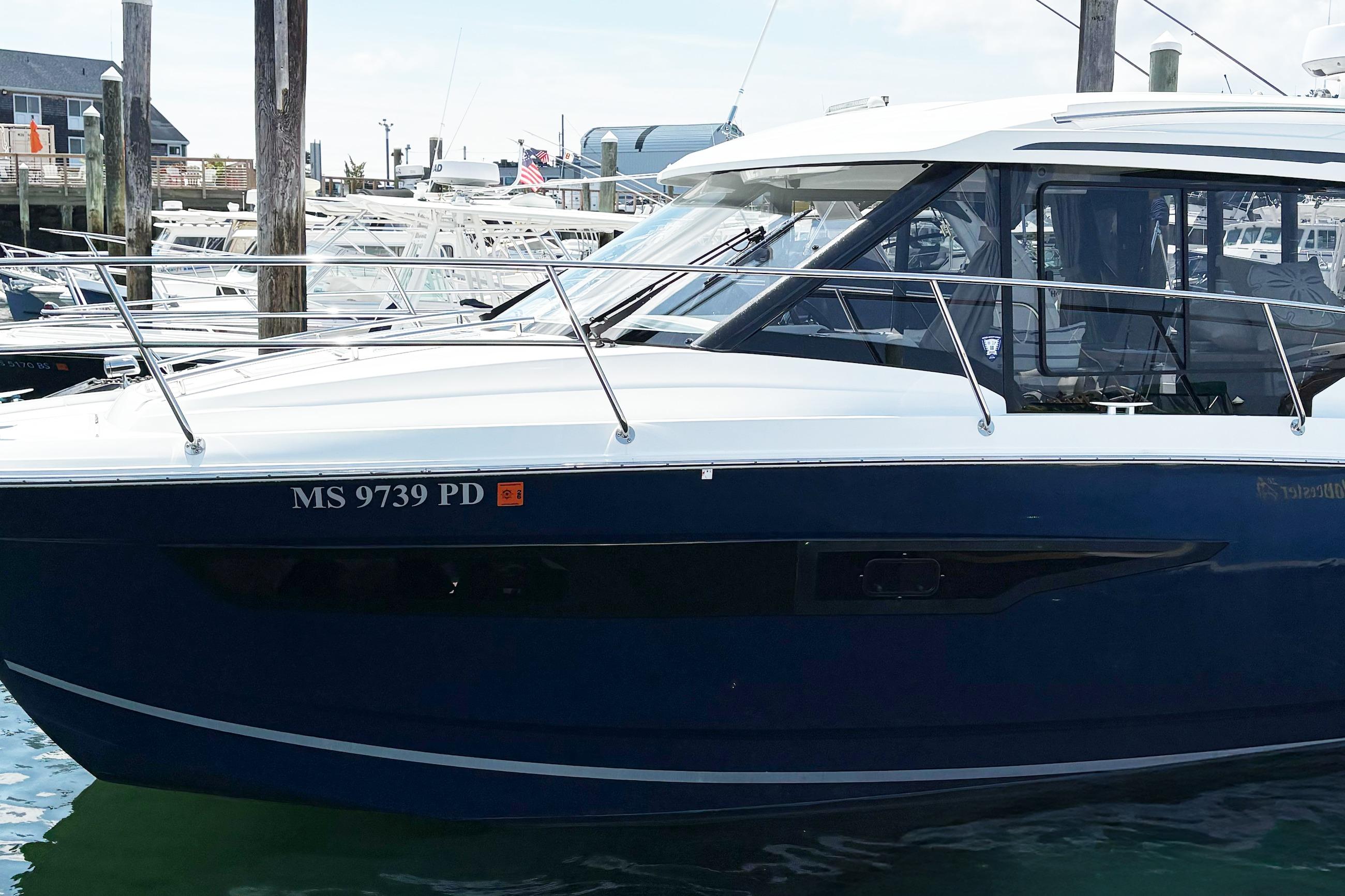 2020 Jeanneau NC 895