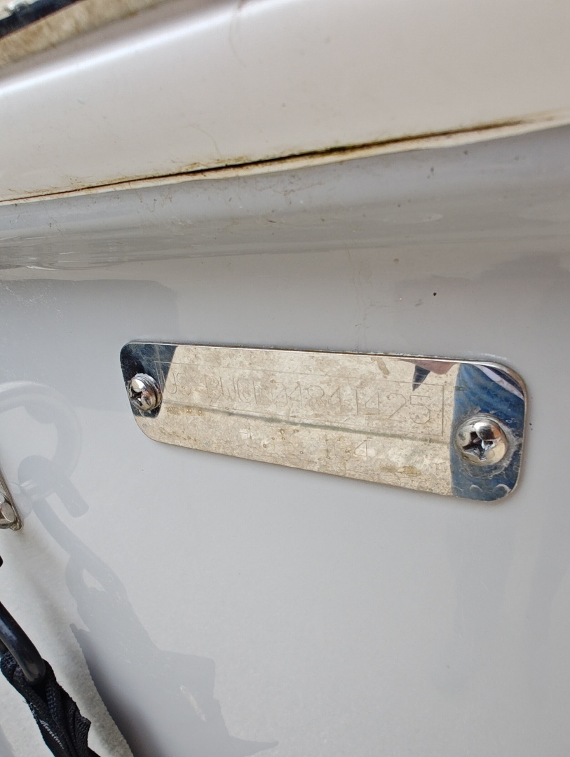 2025 Boston Whaler Montauk - Image 5