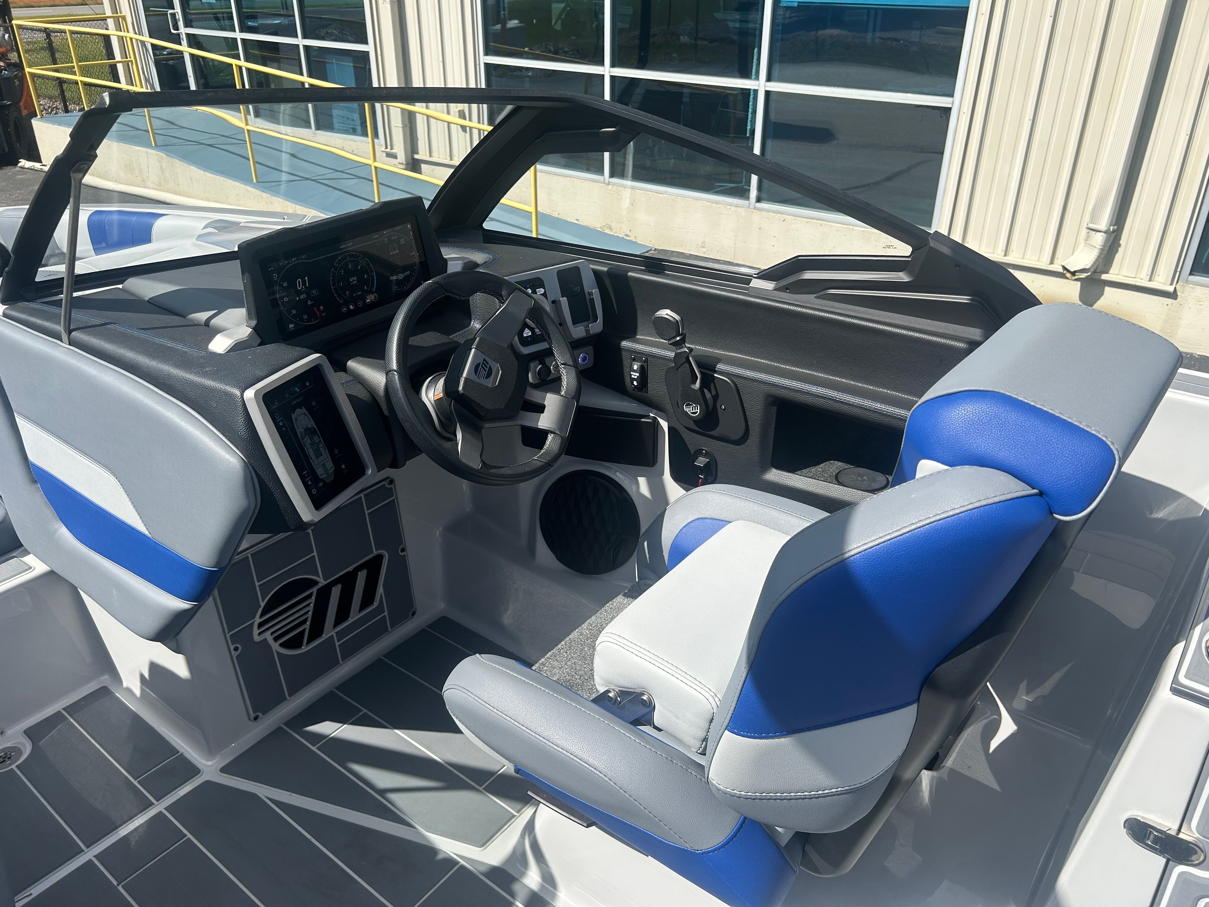2024 MALIBU 24 MXZ - Image 14