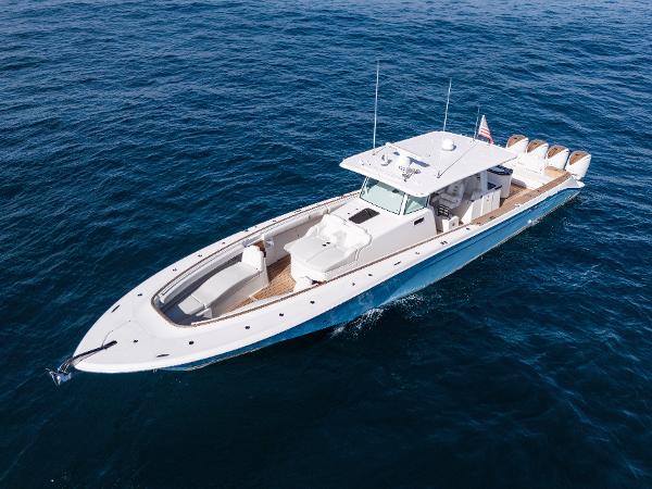 2020 HCB 53 Sueños luxury boat cruising on open water.