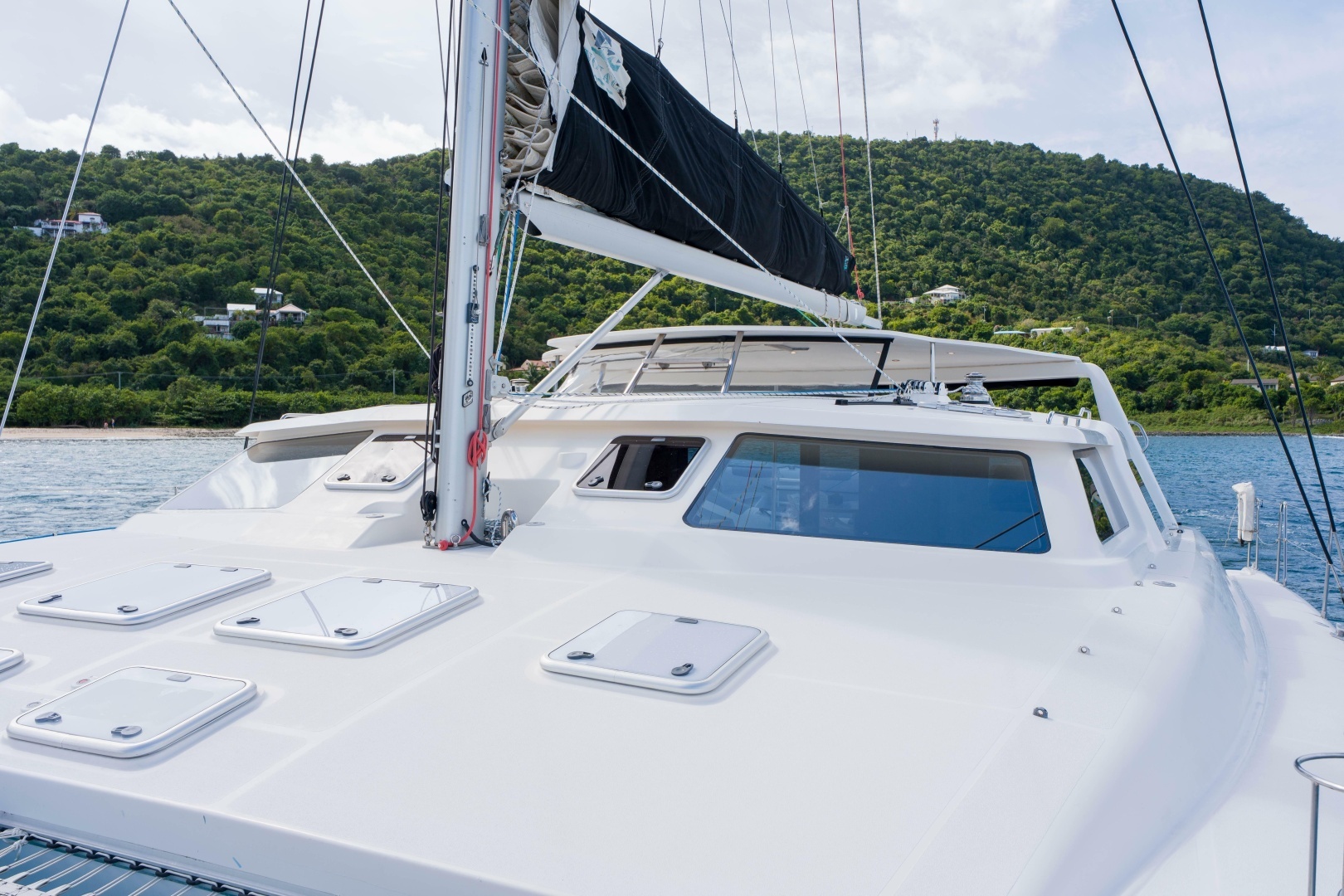 2011 Voyage Yachts 520 - Image 8